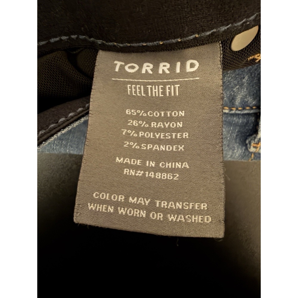 Torrid Bombshell Skinny Jeans Women's Size 10T Premium Stretch Denim TALL - Picture 5 of 6